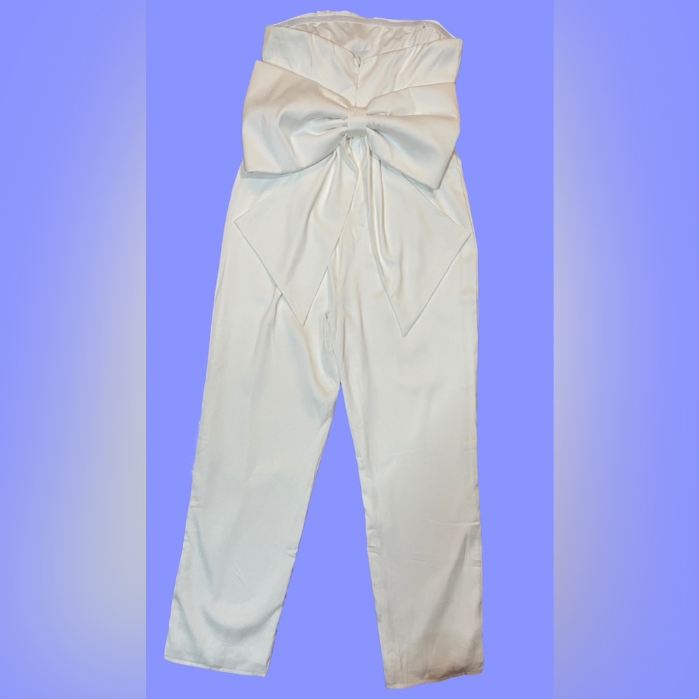 🆕#9 NWOT LULUS Beloved Bliss Ivory Strapless Slim jumpsuit, back Removable Bow. - Picture 12 of 15